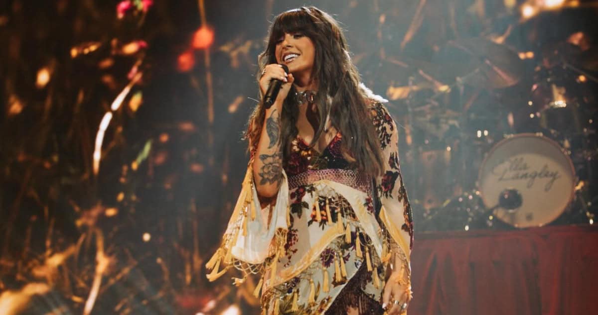Ella Langley performing onstage during her 2026 Dandelion Tour