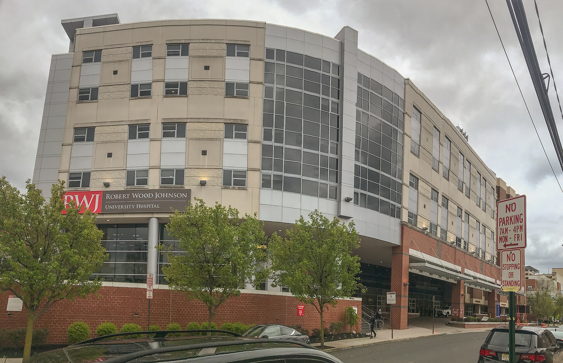 Robert Wood Johnson University Hospital main building in New Brunswick, New Jersey — J&J MedTech sales and hospital demand