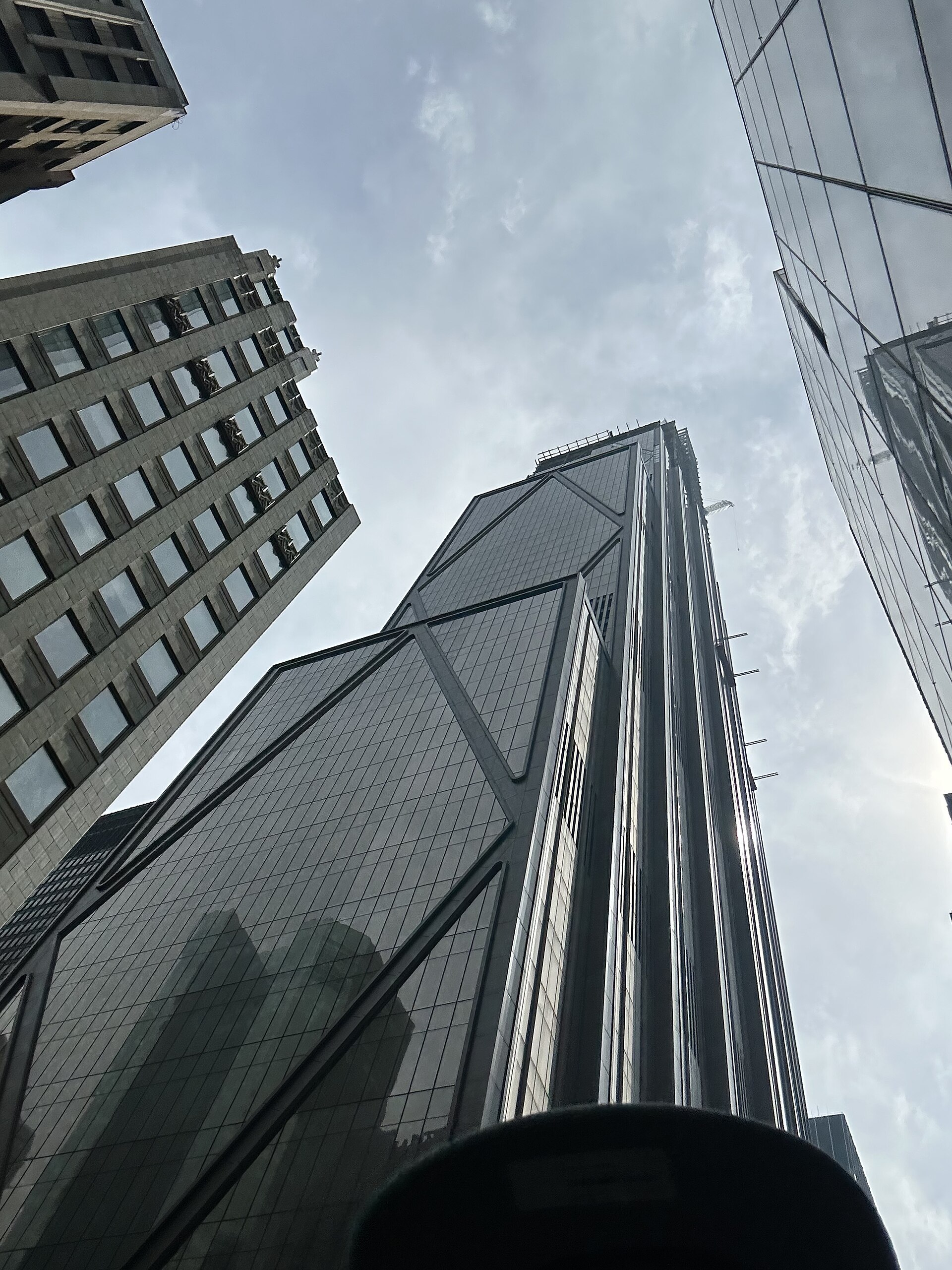 JPMorgan Chase new headquarters tower at 270 Park Avenue in Manhattan under construction — JPMorgan stock after earnings