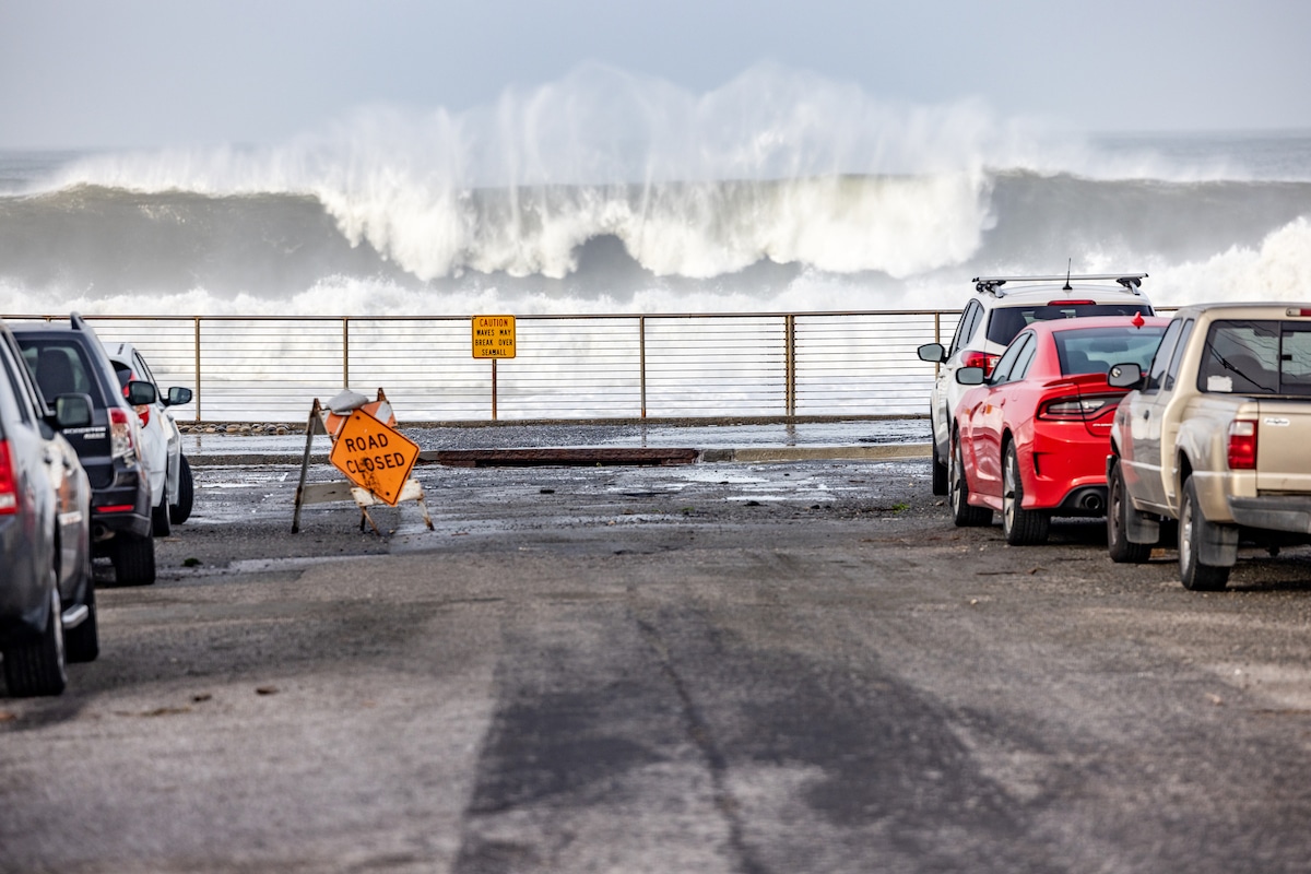 Large waves crashing on the California coast during high surf