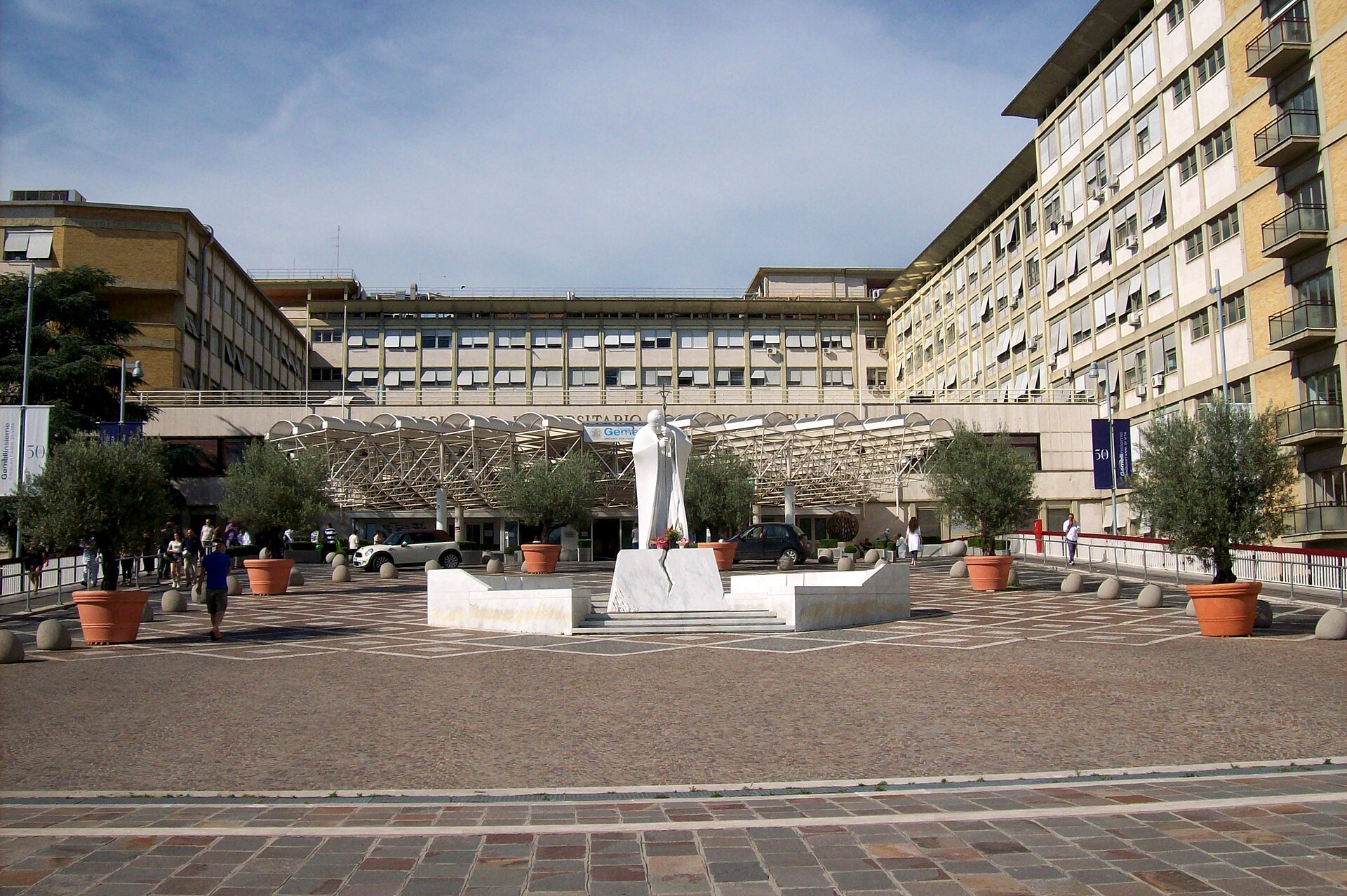 Gemelli Hospital in Rome, where the Pope Leo Gemelli hospital operation will take place