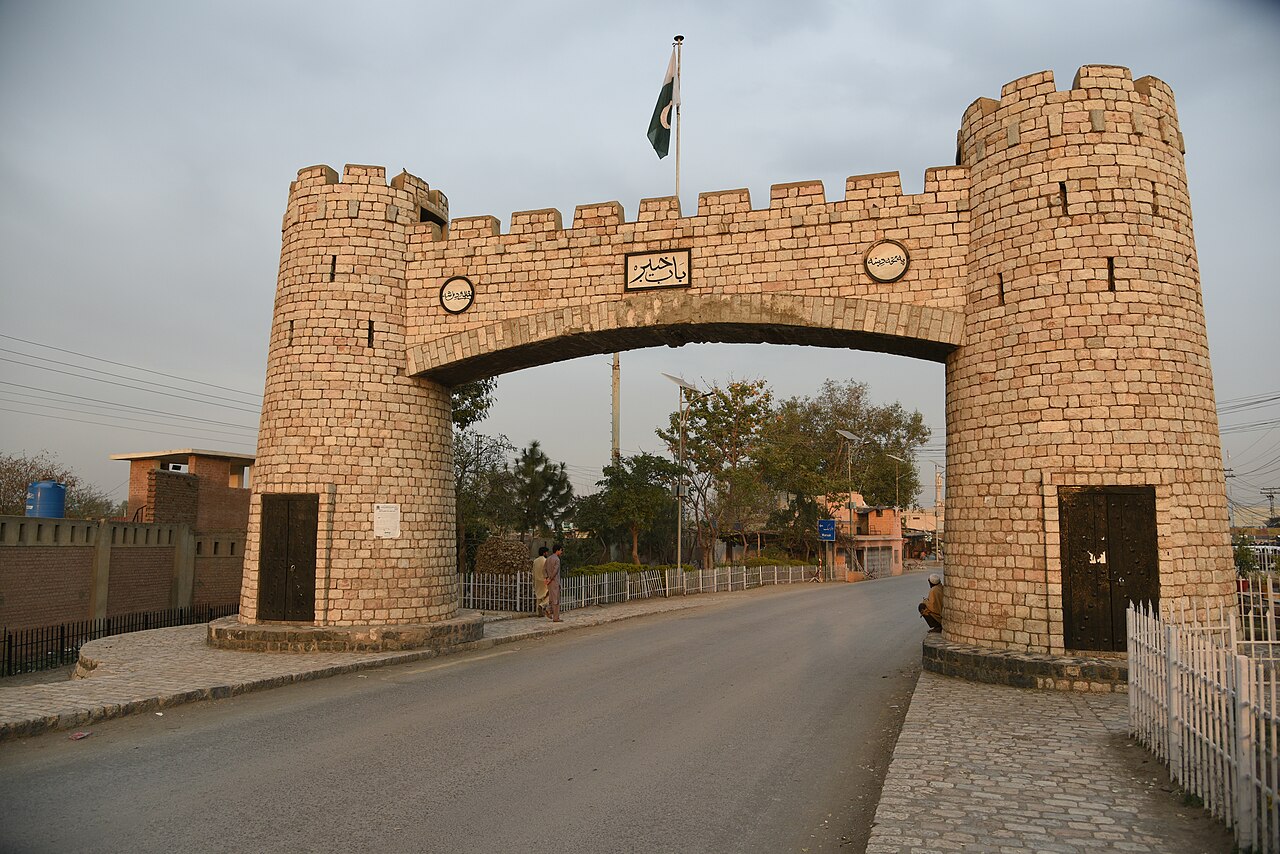 Road through the Khyber Pass near Peshawar, part of the wider region crossed by the Sohail Afridi long march