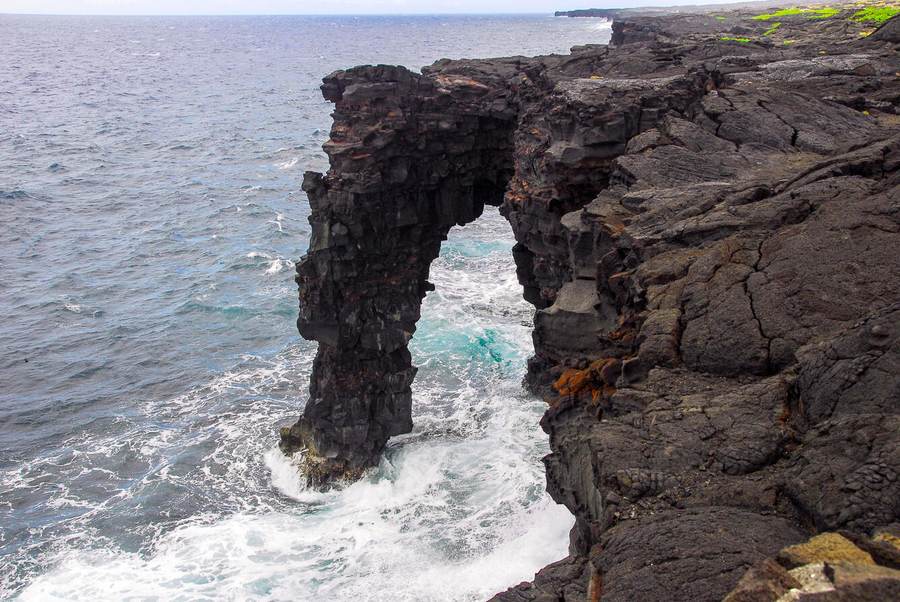Hōlei Sea Arch Hawaii Volcanoes National Park before its collapse into the Pacific