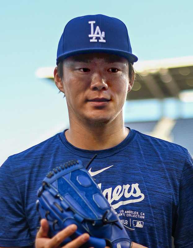 Yoshinobu Yamamoto pitching for the Dodgers in the 2026 NLDS