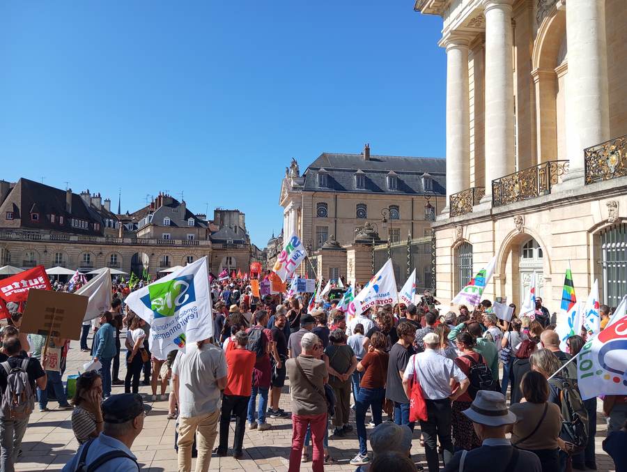 Street protest in Dijon during France's September 2025 inter-union wave that preceded the 2026 lycée student protests