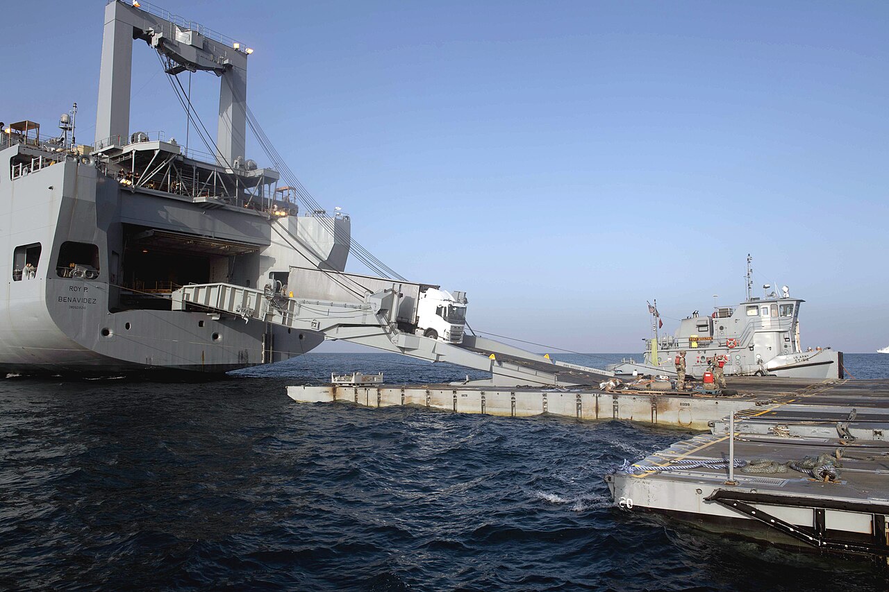 Truck carrying humanitarian aid offloaded toward Gaza — UK's £88 million Gaza aid package