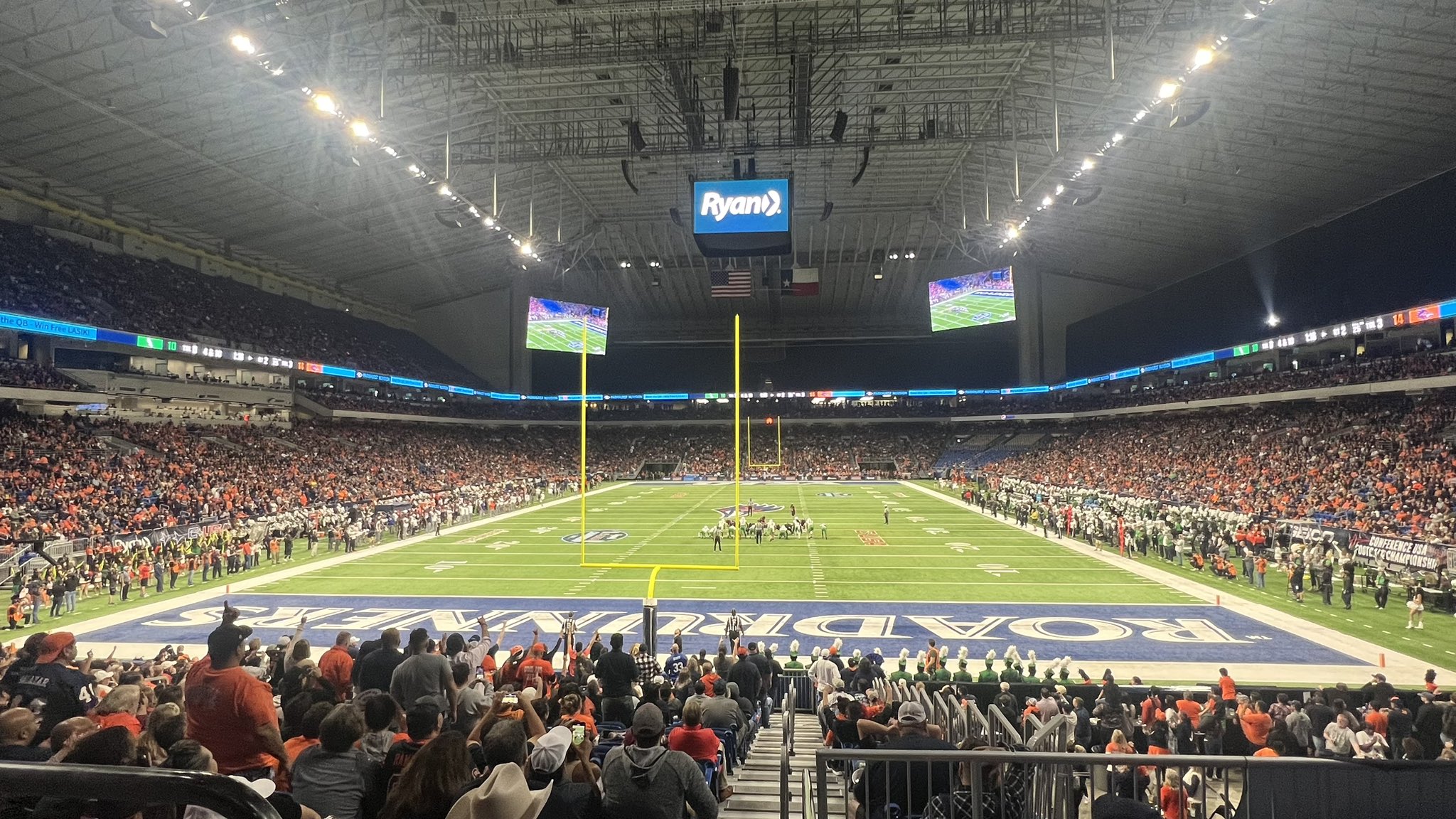 Airman dies rappelling accident Alamodome — inside the Alamodome in San Antonio, Texas, where the pregame fall happened