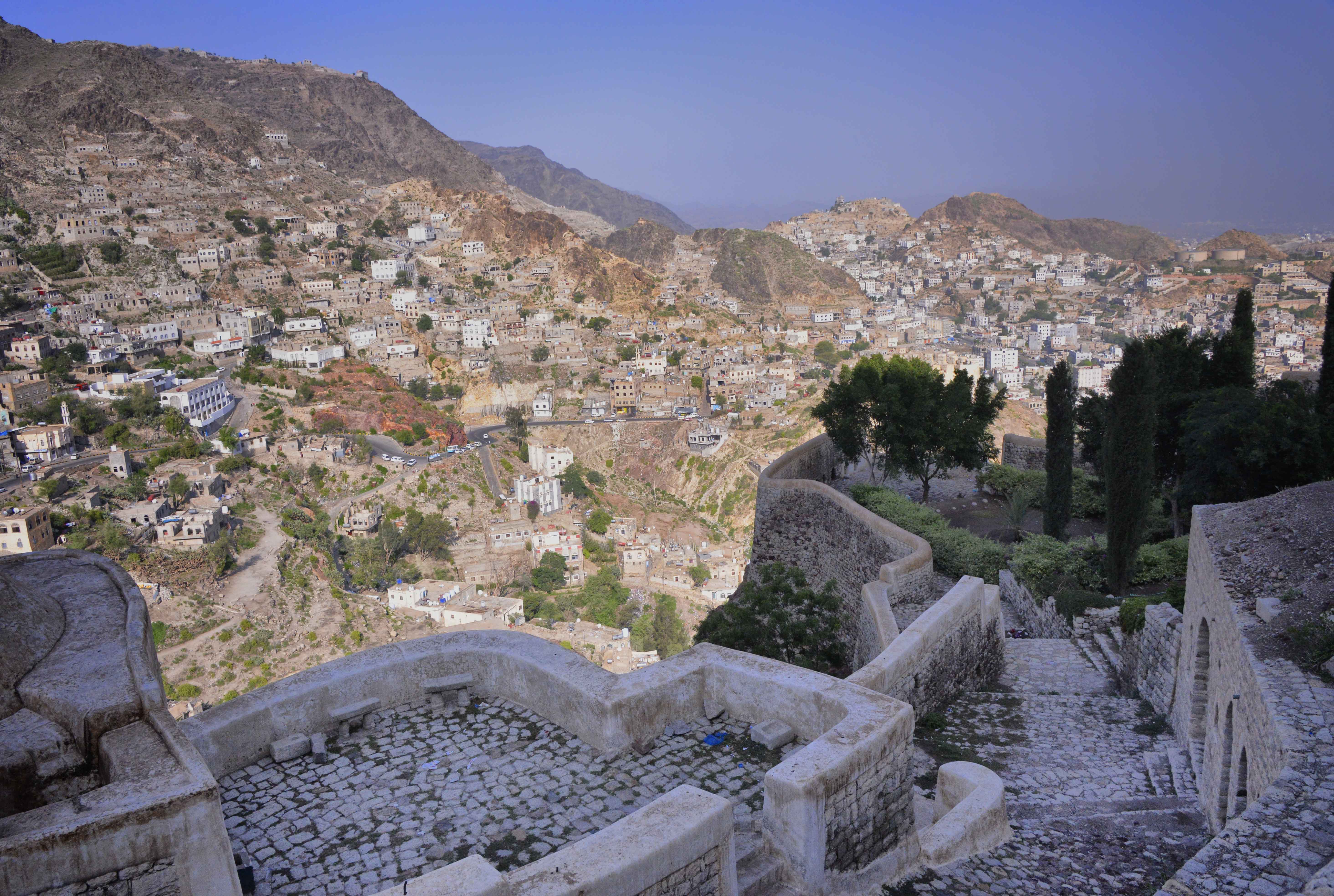 Mountainous western Yemen terrain, representative of the Dhubab and Taiz battlefront