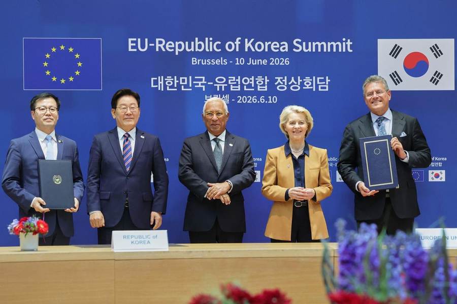 South Korean President Lee Jae Myung at the EU-Republic of Korea summit — his office demanded Ukraine apologize over the North Korean POW transfer disclosure