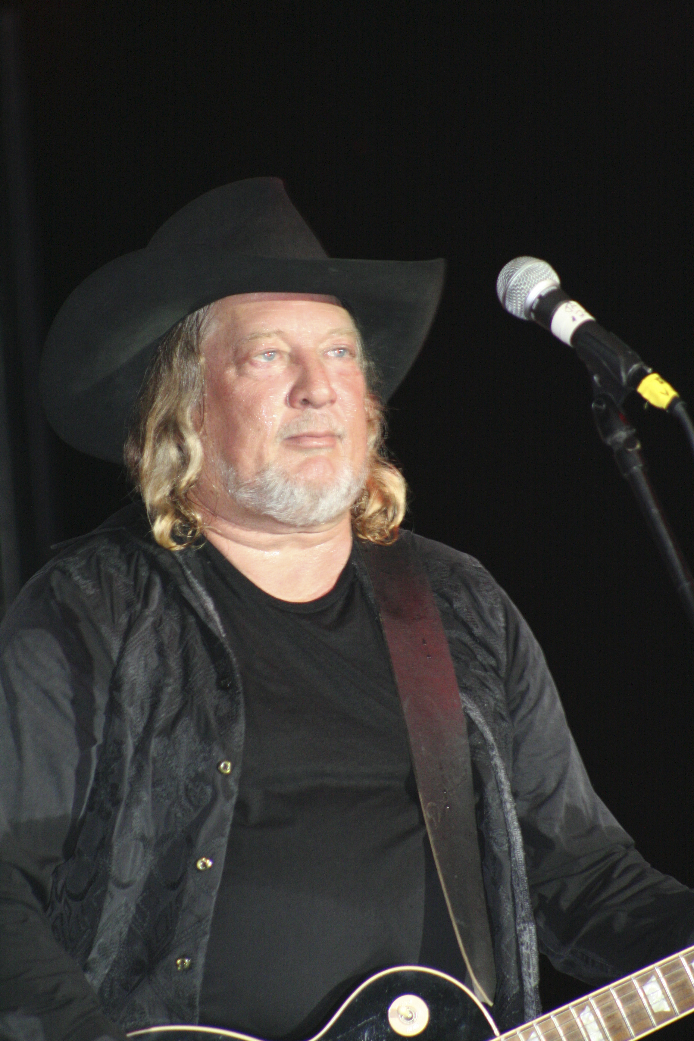 John Anderson performing in concert, the country singer who dies at 71, at the Pike County Fair in Missouri in 2008