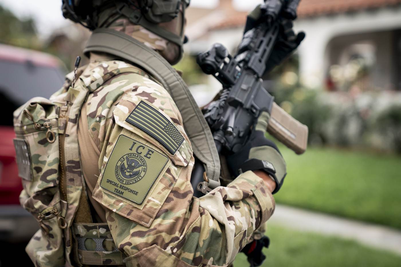 ICE Enforcement and Removal Operations agents during a Los Angeles operation in June 2025, shown as context for Wilber Rafael Garces Perez's Austin case