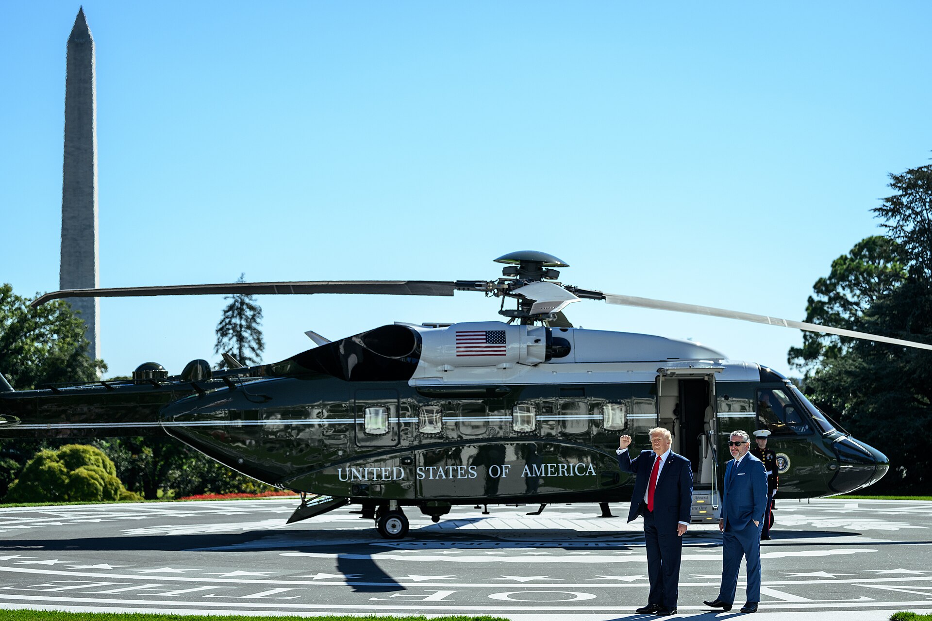 Trump waves before boarding Marine One on the South Lawn — the departure point for the Florida trip during which he weighed ending the Iran war quickly
