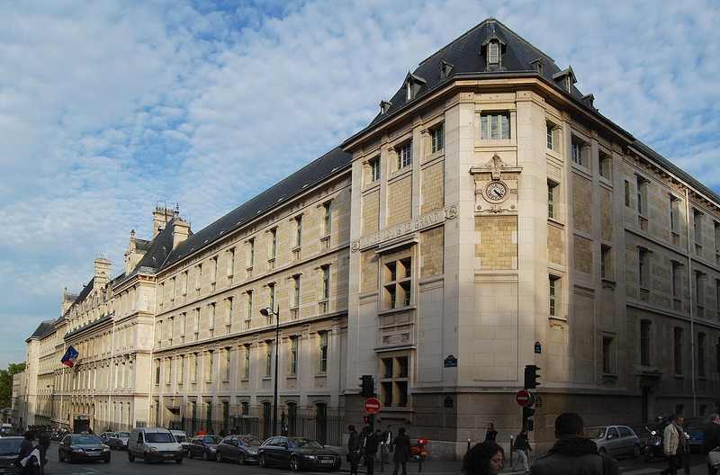 President Macron held emergency talks as France student protests escalate