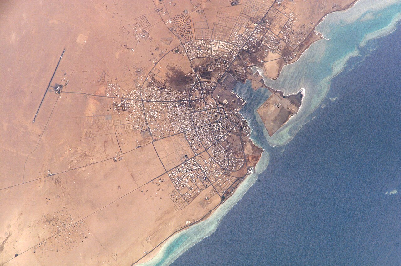 Red Sea coast near Yanbu, Saudi Arabia, where the Houthis claimed strikes on Aramco facilities — the oil export route amid the Strait of Hormuz disruption.