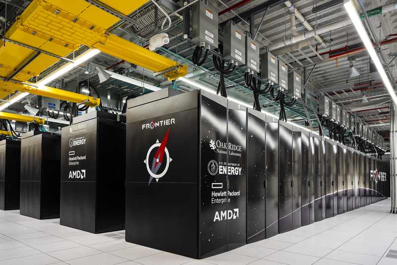 Frontier exascale supercomputer with AMD processors and HPE Slingshot interconnect — an example of heterogeneous AI infrastructure