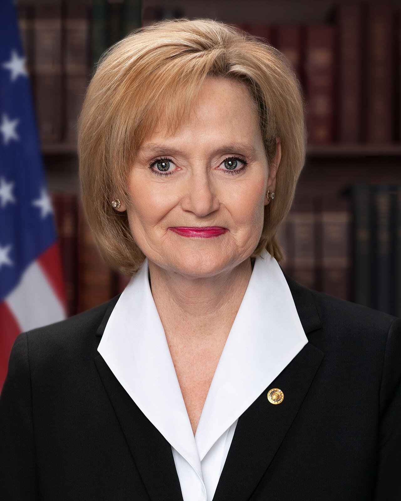 Official U.S. Senate portrait of Senator Cindy Hyde-Smith of Mississippi