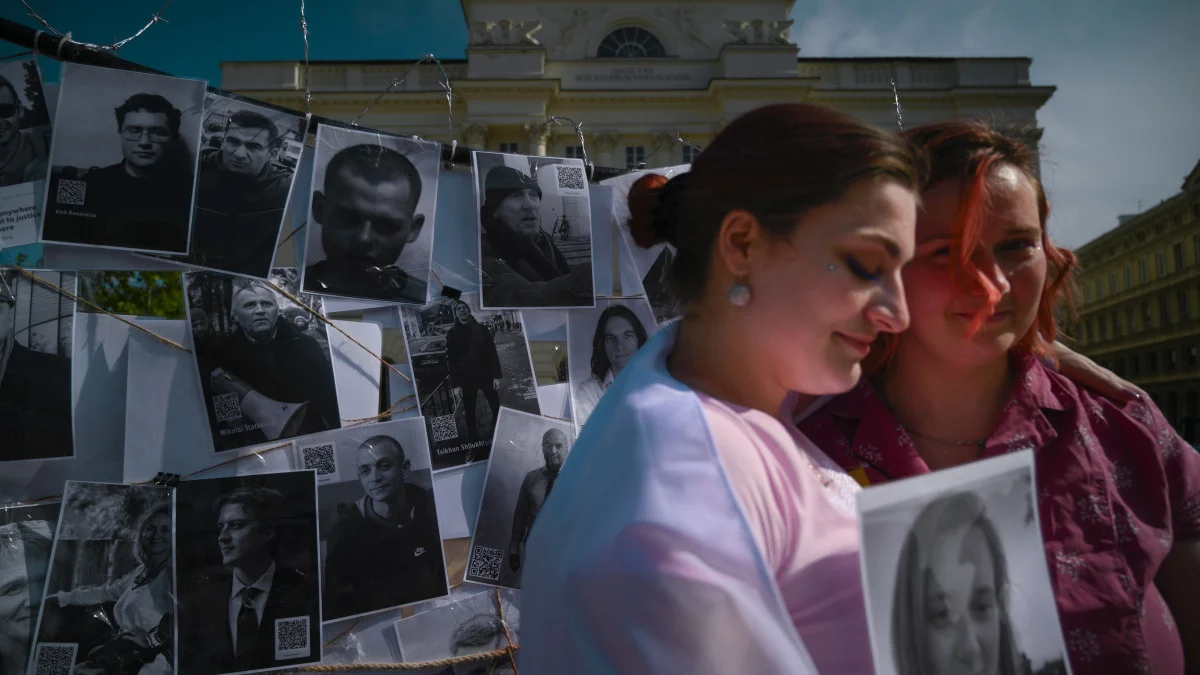 Belarusian families and supporters call for the release of political prisoners