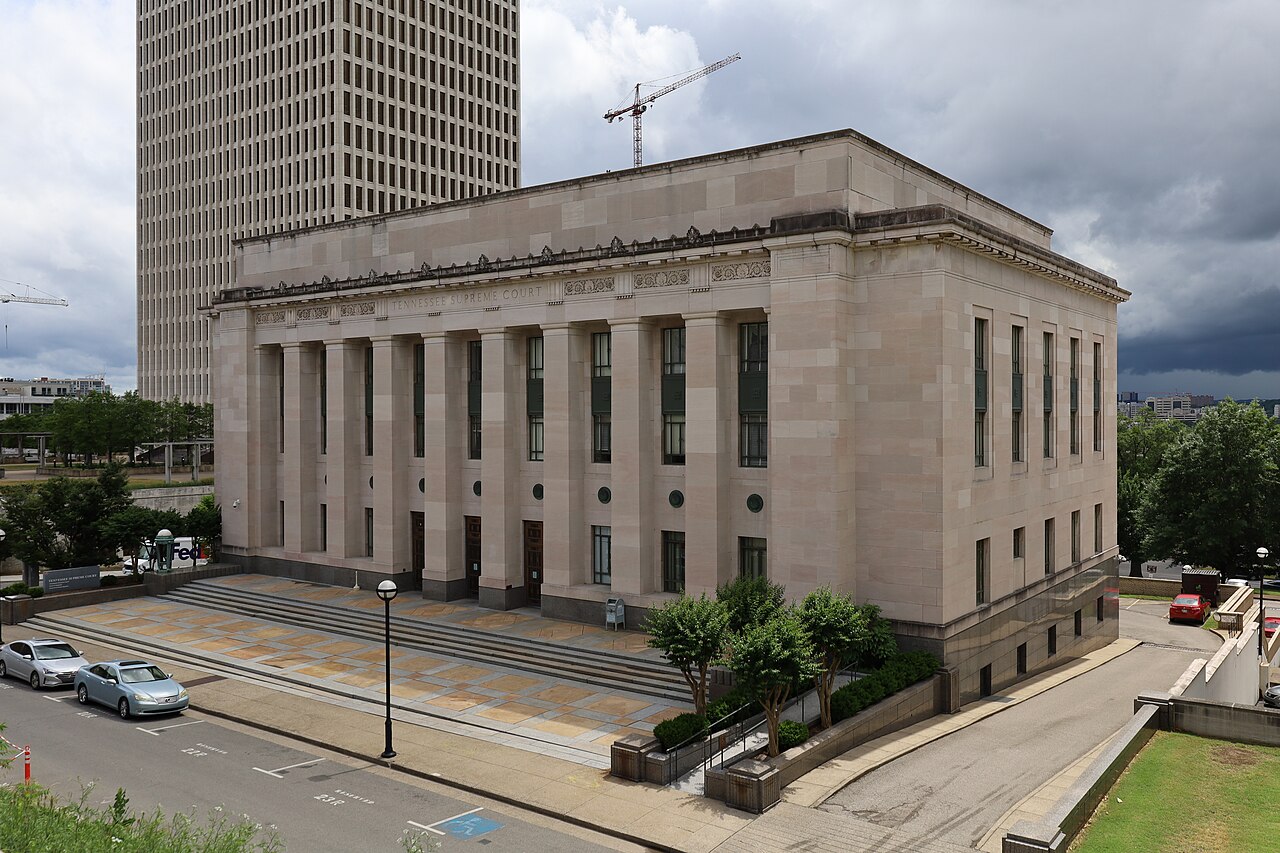 Tennessee Supreme Court building in Nashville — Tennessee courts have given Christa Pike until late January to file, citing her medical condition