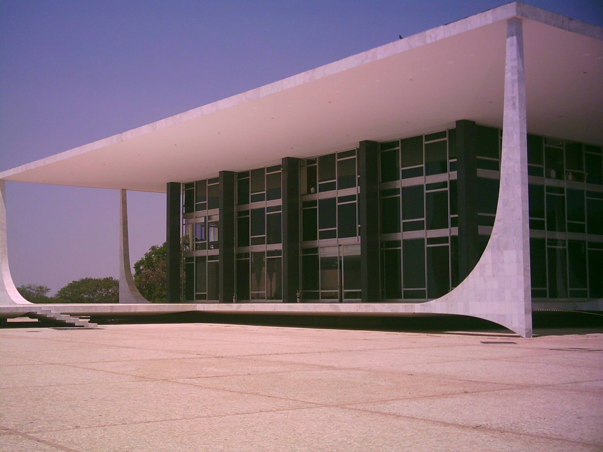 The Supreme Federal Court building in Brasília, designed by Oscar Niemeyer, with its curved white columns and glass facade