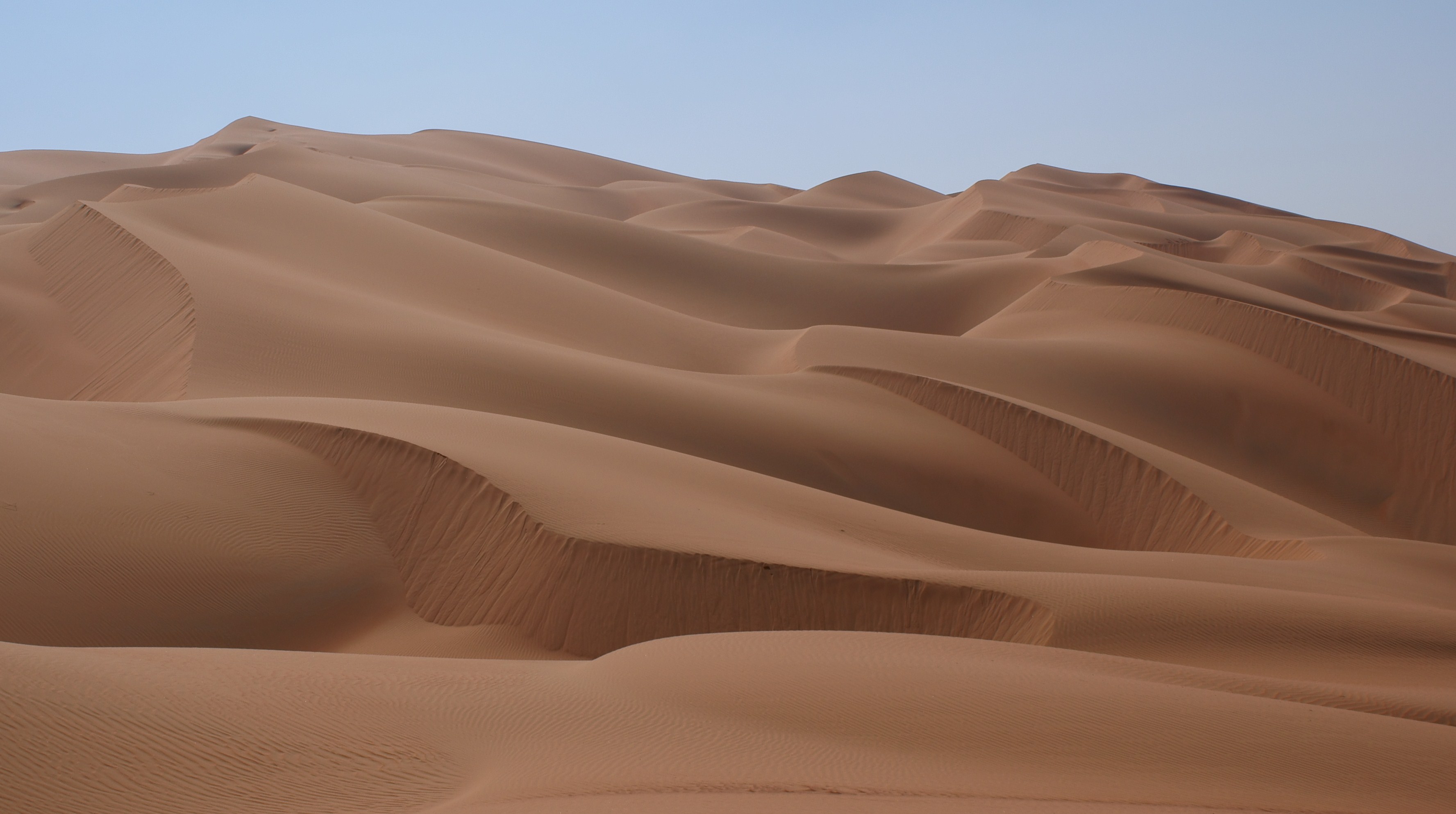 Saudi Aramco headquarters evacuation context — the Rub al Khali desert near the Shaybah oil field