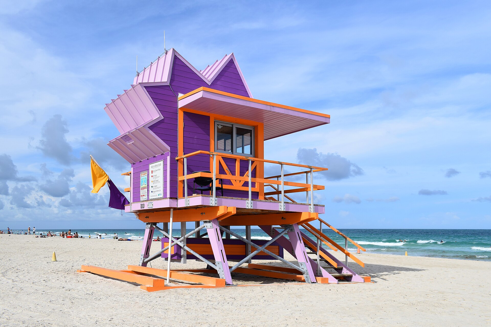 A lifeguard stand on a patrolled beach — safety guidance says toddlers belong within arm's reach of an adult in the water