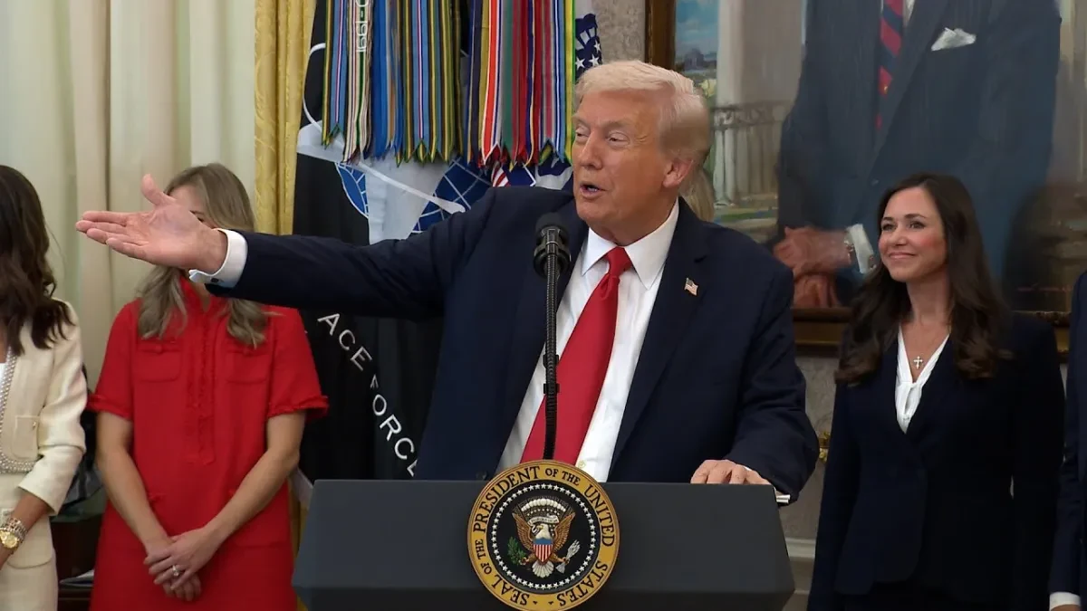 President Donald Trump speaking at a White House podium in October 2026 — file photo for the Ukraine war day 1699 briefing