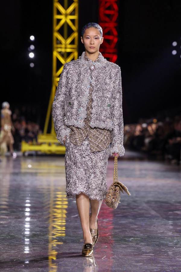 Model on the Chanel fall-winter 2026 runway at the Grand Palais