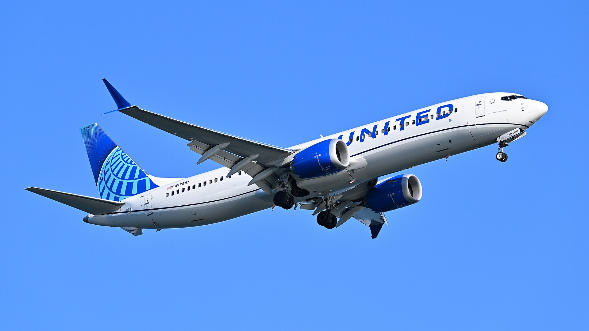 United flight 1681 hijack text story — a United Airlines Boeing 737 MAX on final approach, file photo of the aircraft type that operates the Las Vegas to Newark route