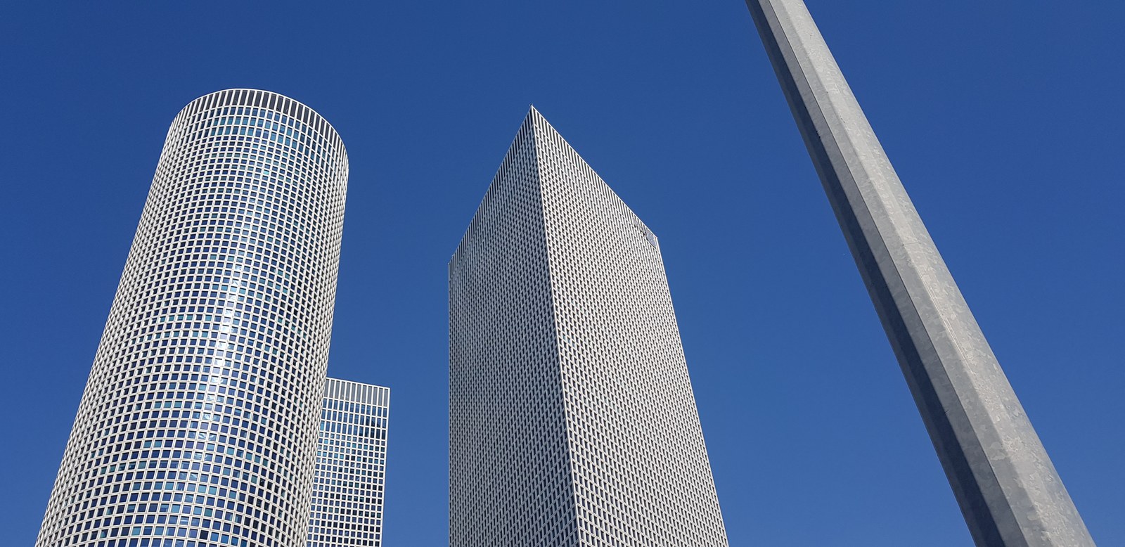Tel Aviv skyline and the Azrieli towers, the city depicted under a mushroom cloud in Netanyahu's AI nuclear image
