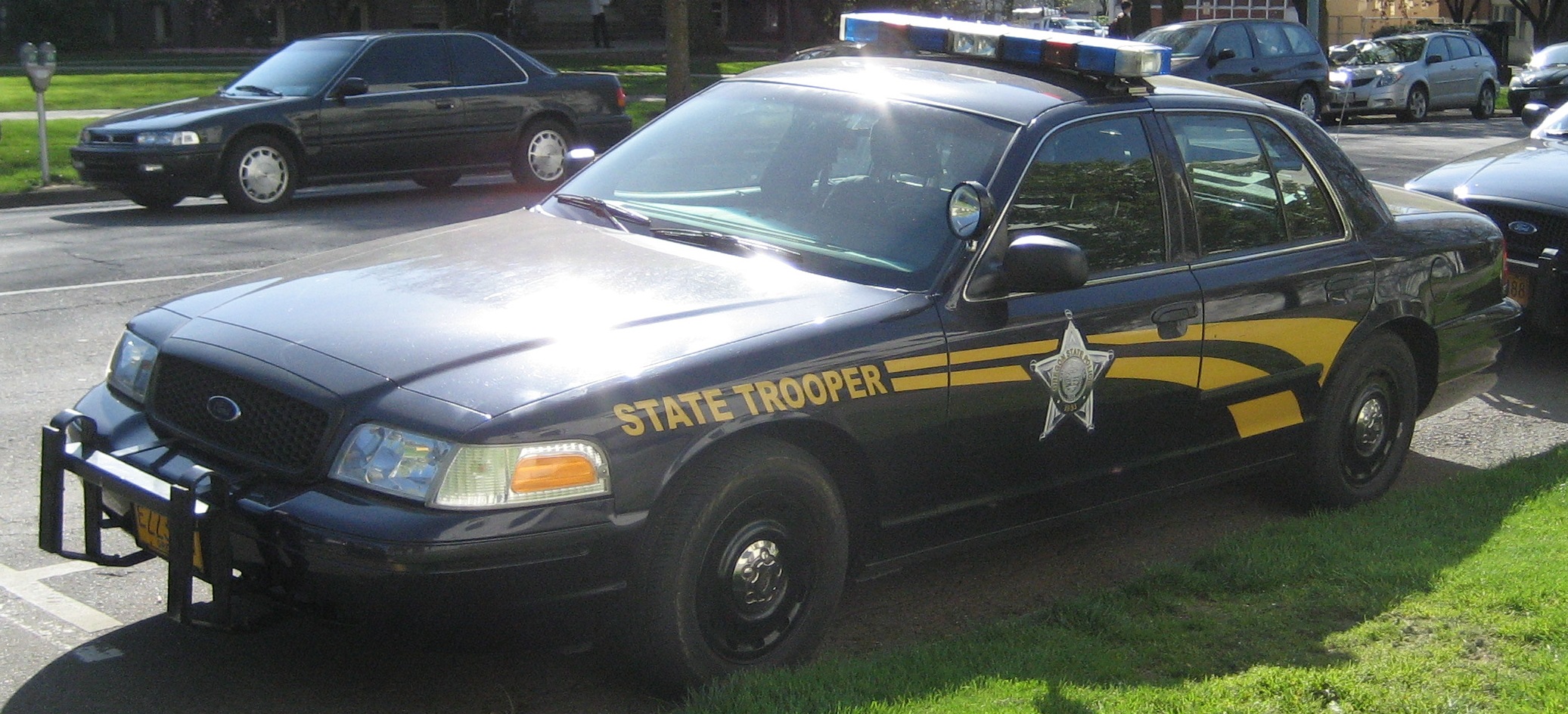 An Oregon State Police patrol vehicle