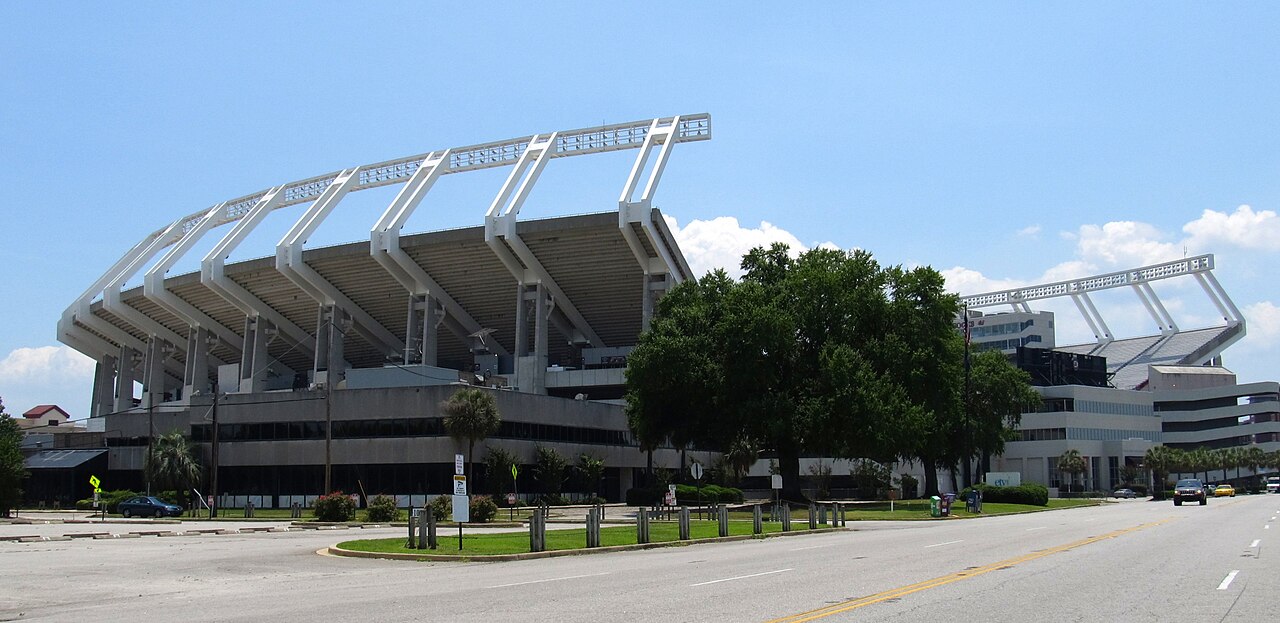 Williams-Brice Stadium in Columbia where the South Carolina Tennessee final score was 27-24