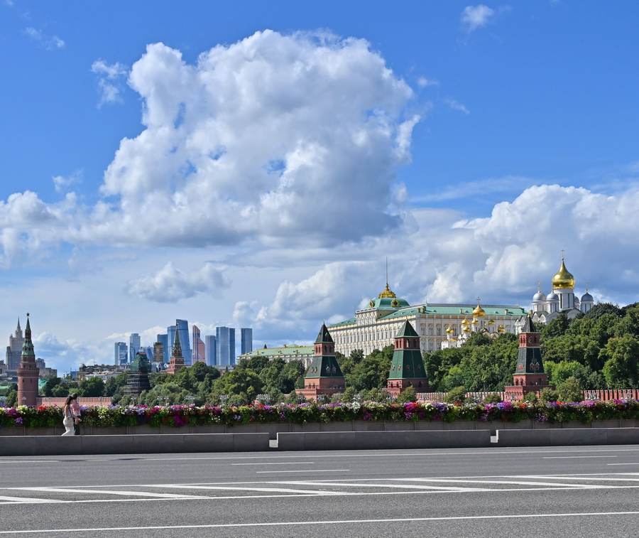 The Kremlin in Moscow — Russia’s 2027 draft budget raises military spending 27% and doubles the deficit