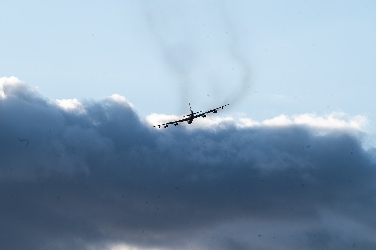 B-52H Stratofortress landing at RAF Fairford, the US Air Force base in Gloucestershire where explosives arrests were made in September 2026