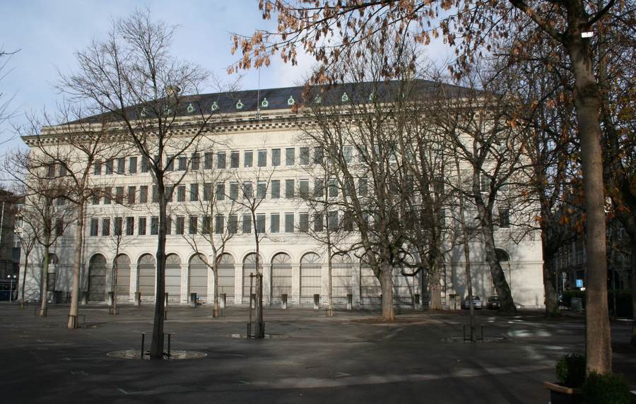 The Swiss National Bank building in Zurich