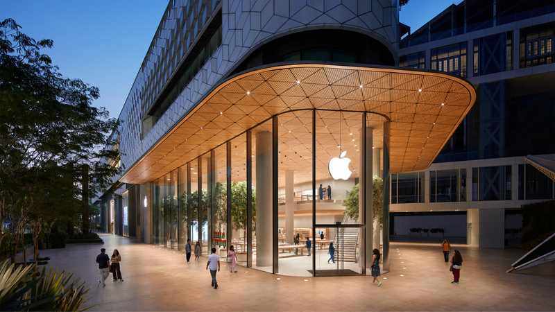Apple BKC store in Mumbai during the Apple Pay India launch with Axis Bank
