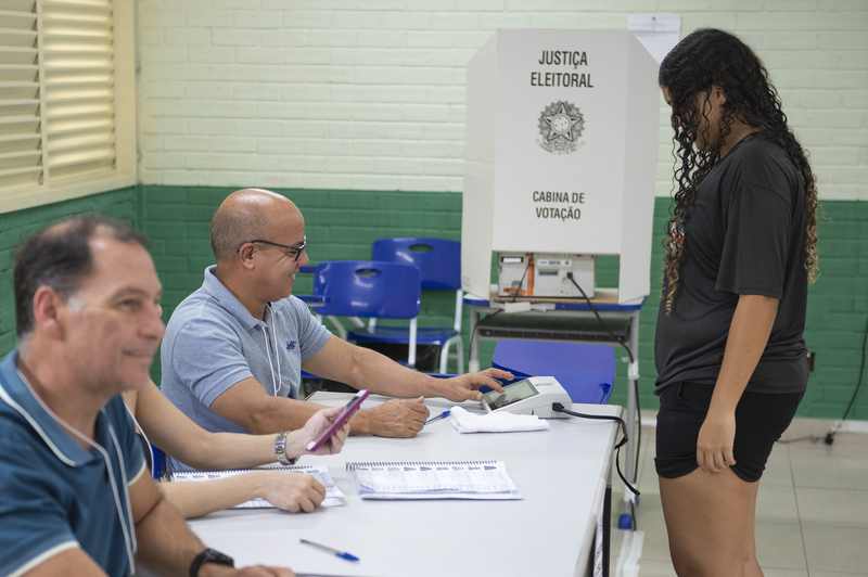 Brazilians vote in the second round of the presidential election, October 2022