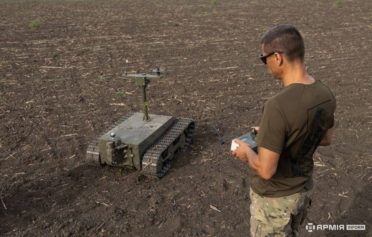 Ukrainian UGV similar to the explosive-laden ground robots airdropped behind Russian lines in Operation Vivaldi near Lyman