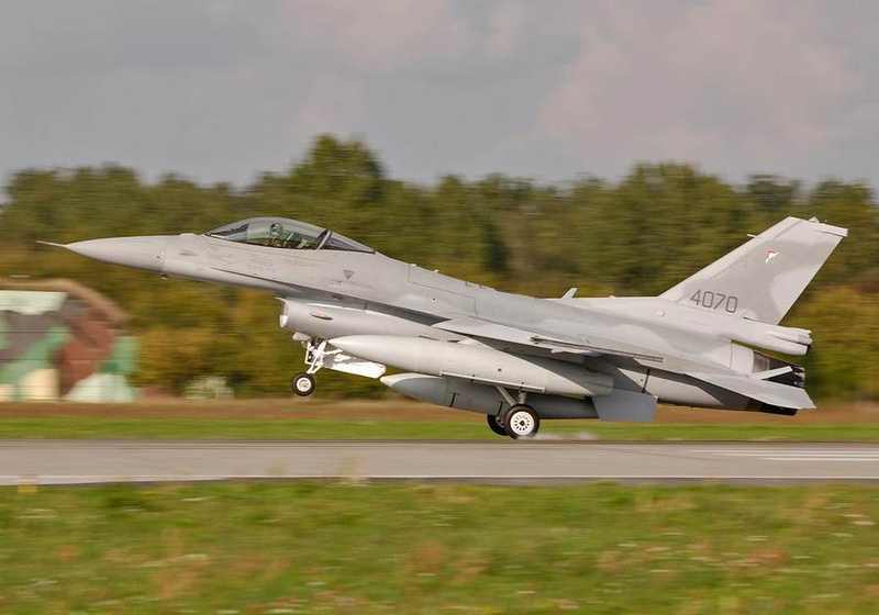 Polish Air Force F-16 fighter jet; Polish interceptors scrambled after the Russian Mi-8 airspace incursion