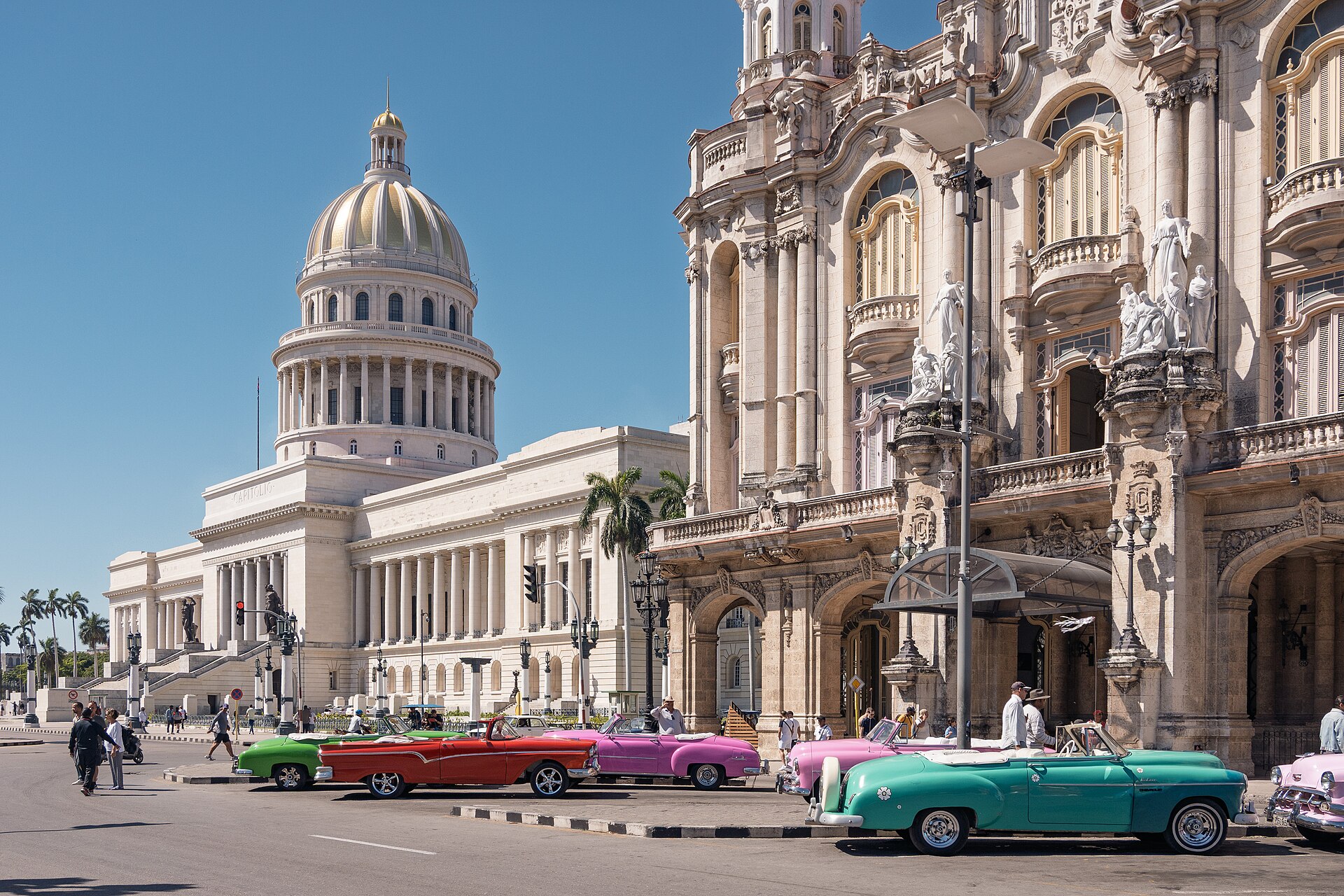 El Capitolio and classic cars on the Paseo del Prado in central Havana, Cuba — stranded travellers guide file photo