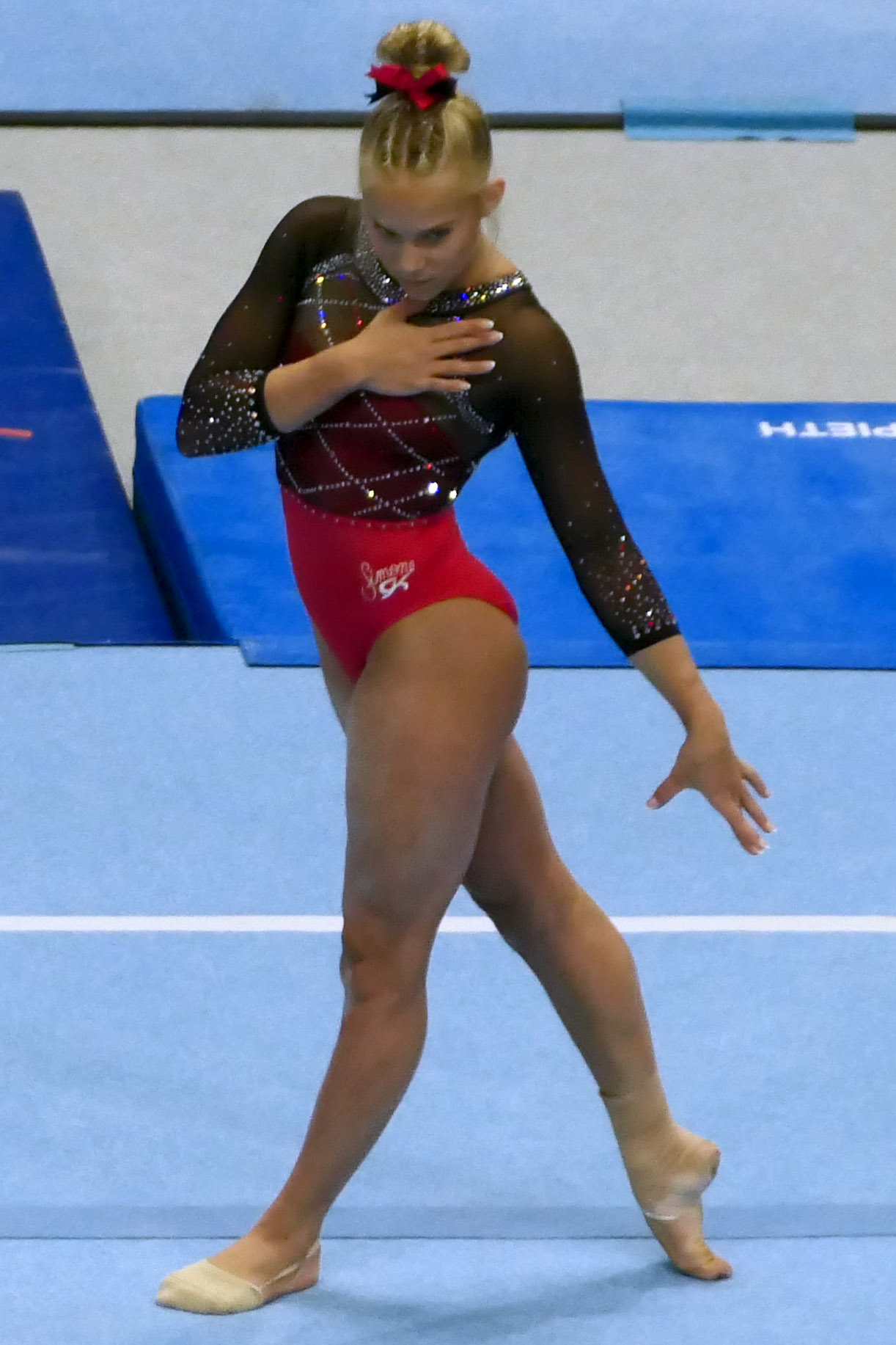 Reese Esponda performing on floor exercise, who took silver behind Claire Pease in the Rotterdam world floor final