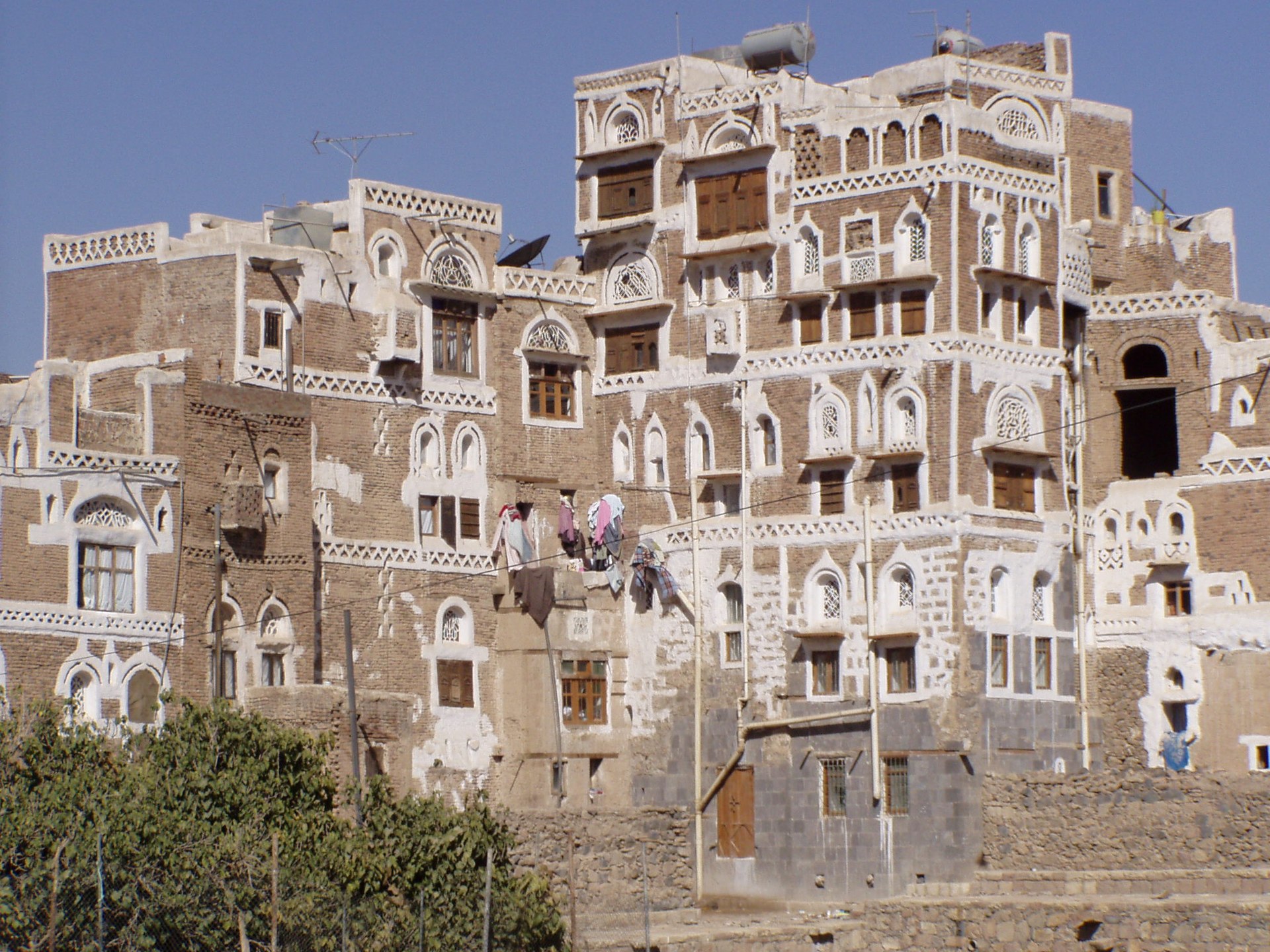 Tower houses in the Old City of Sanaa in Yemen, where Yemen detainees released on Saturday were freed with ICRC support