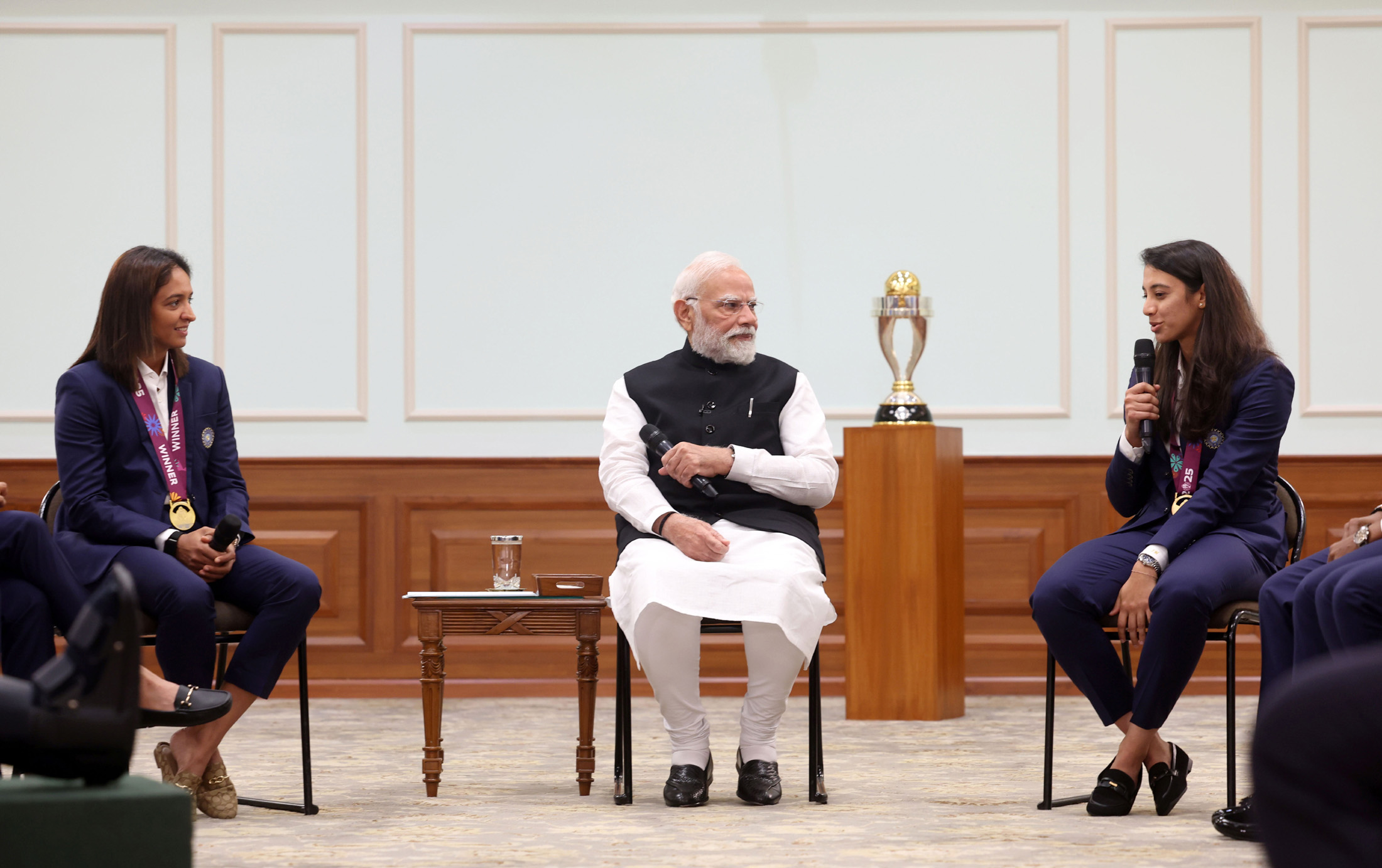 Smriti Mandhana meets Prime Minister Narendra Modi; the vice-captain is frontrunner to succeed Harmanpreet Kaur as India captain