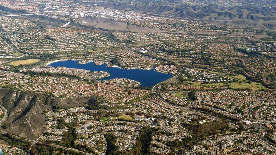 Master-planned suburban homes in Mission Viejo, Orange County, California