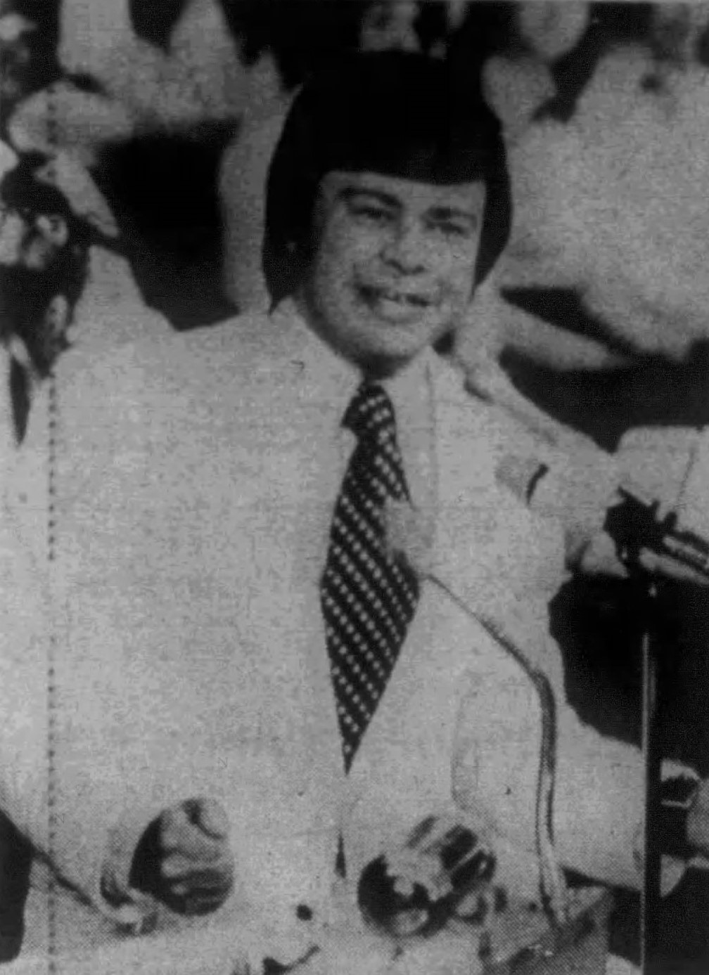 Televangelist Jim Bakker speaking in 1975 during the early Jim Bakker PTL Club era