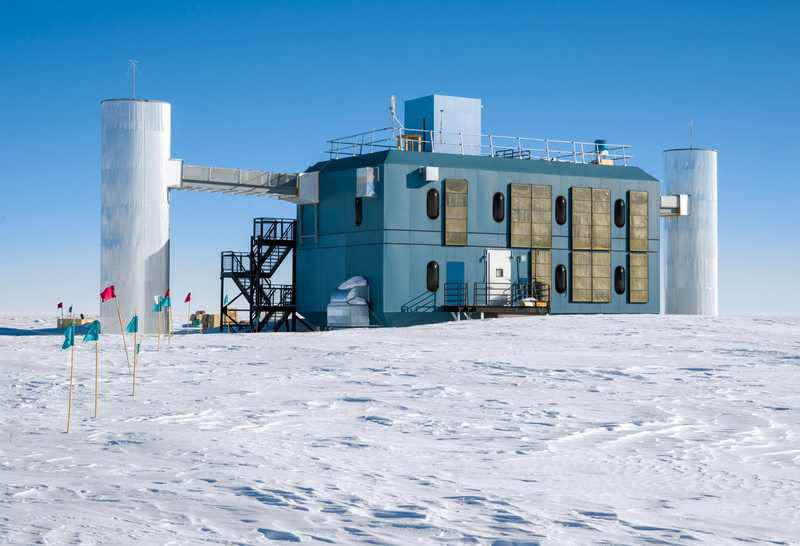 South Pole IceCube telescope laboratory above the Antarctic neutrino detector