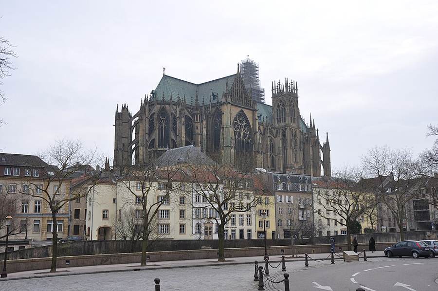 Metz Cathedral during Pope Leo's France visit and appeal for peace in Europe