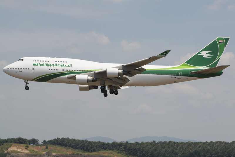 An Iraqi Airways Boeing 747 — Iraqi carriers resumed Iran–Najaf services under a US sanctions waiver