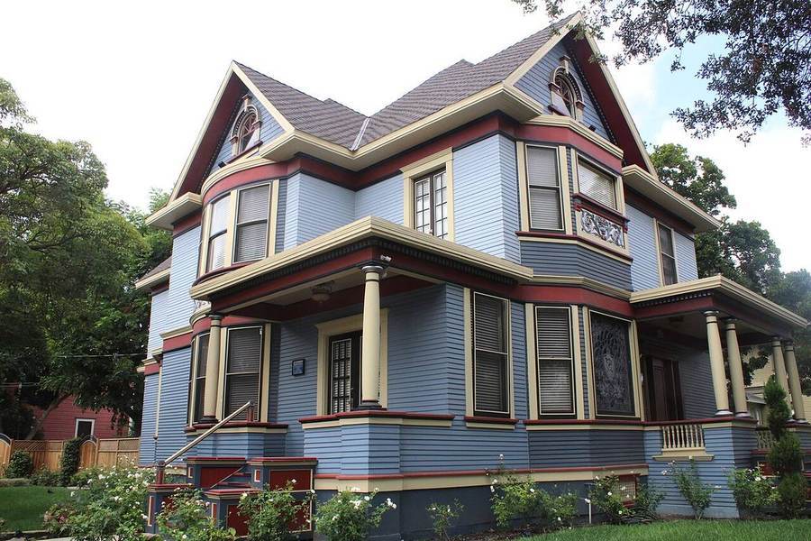 Restored Victorian home on French Street in Santa Ana's French Park historic district