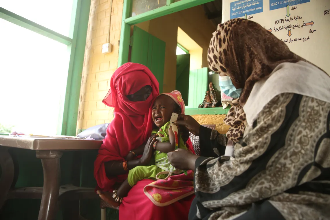 Darfur famine malnutrition clinics and IRC Sudan nutrition care