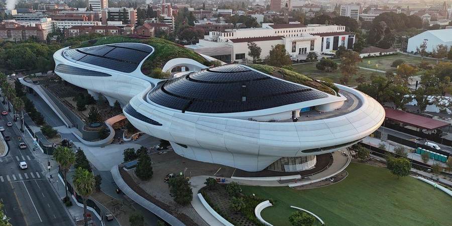 The curving exterior of the Lucas Museum of Narrative Art in Los Angeles